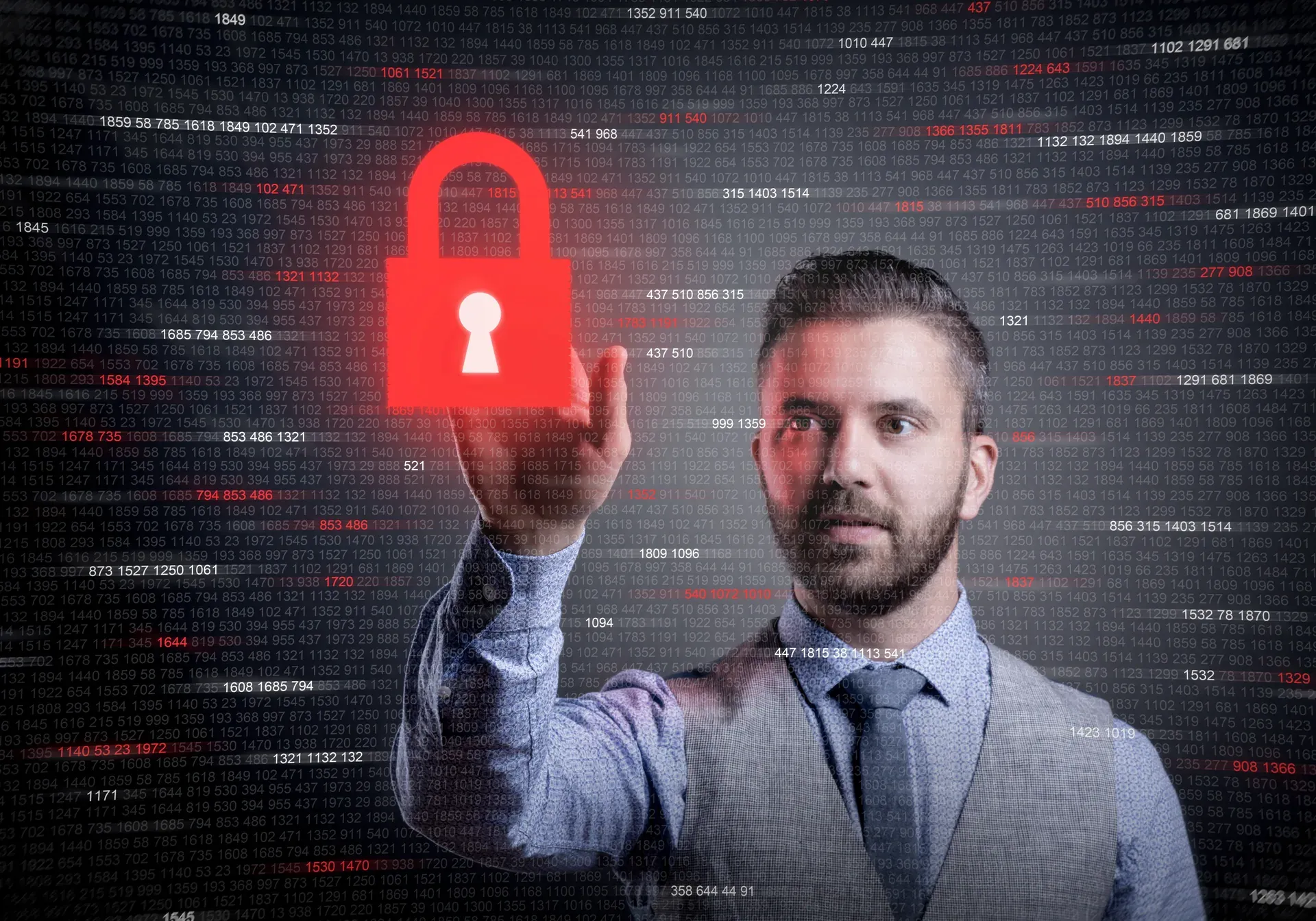 Business Professional visualisiert Cyber-Security-Konzept
